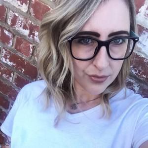 Meet your Posher, Ena